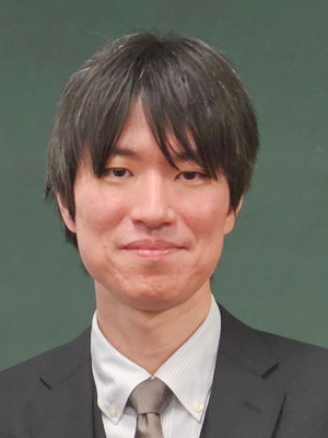 納谷 亮平